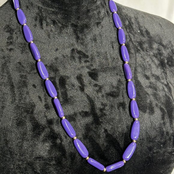 Purple Bead Necklace, Elongated Beads, Rectangular Beads, Vintage 14 inch - Picture 3 of 4